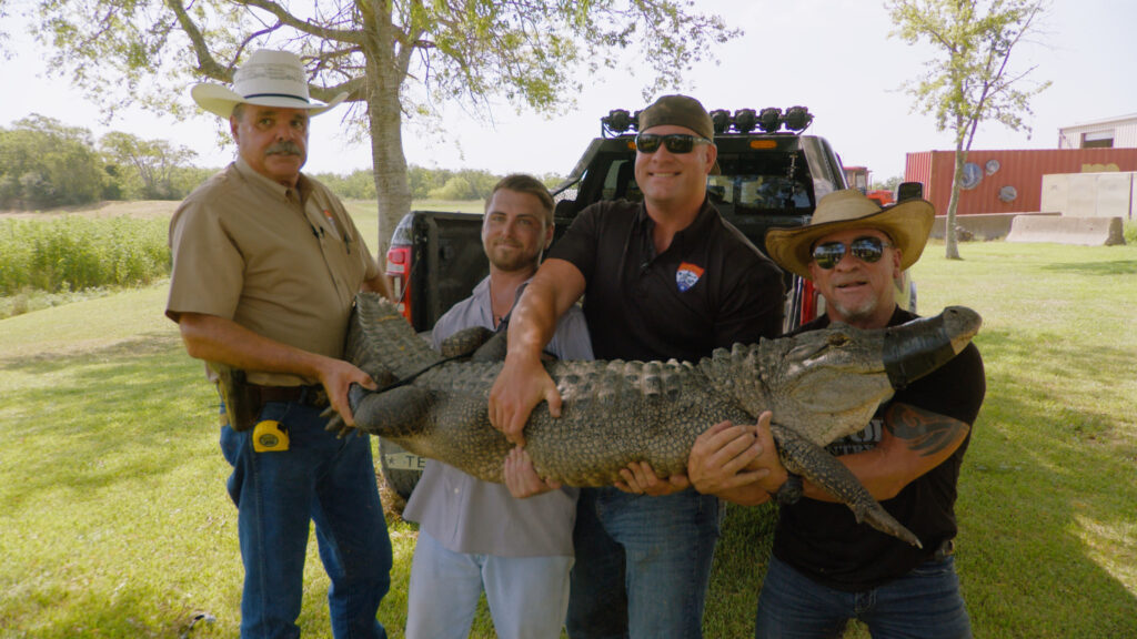 Texas Gator Savers — S1E6 — An Egg-citing Day!
