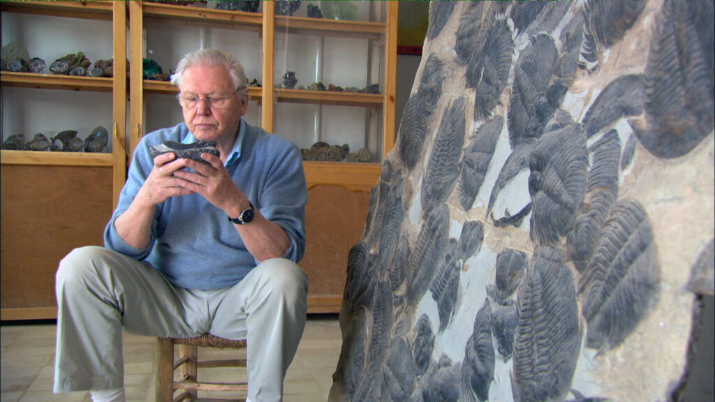 Attenborough's Global Adventures — S1E2 — Home Planet
